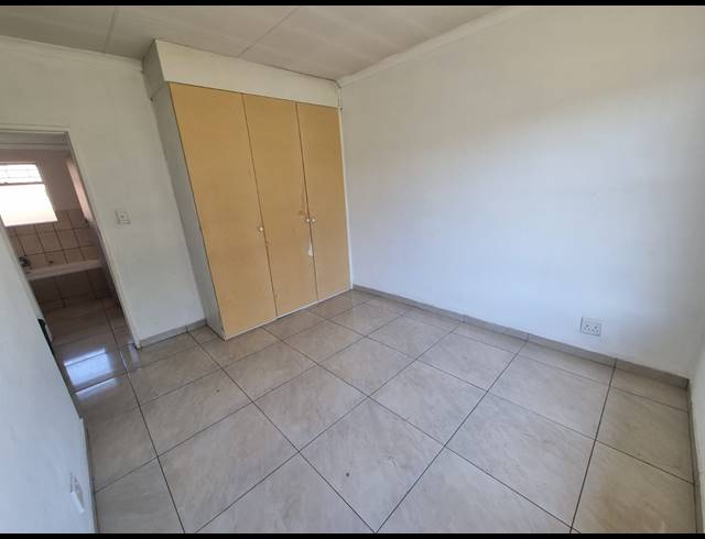 2 BEDROOM APARTMENT FOR SALE IN FLORIDA